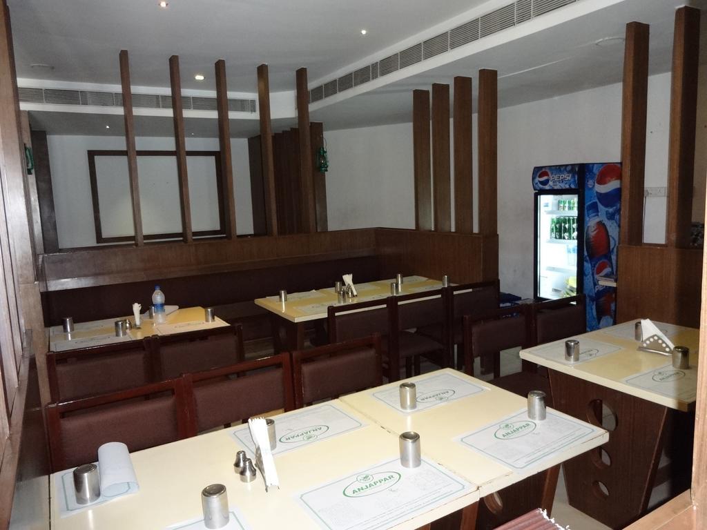 Hotel Pl.A Rathna Residency à Tiruchirappalli Extérieur photo