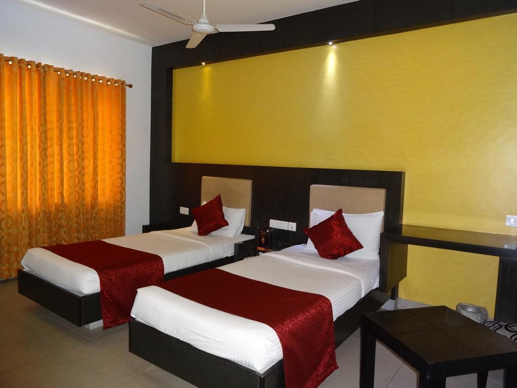 Hotel Pl.A Rathna Residency à Tiruchirappalli Extérieur photo